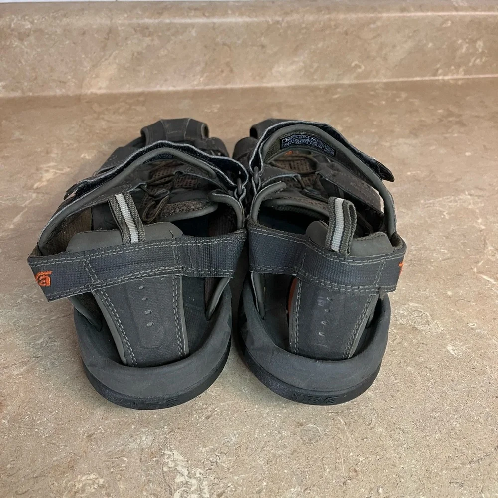 Teva men’s black